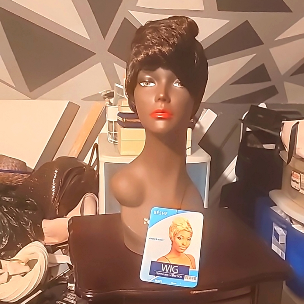 New w/Tags, Beshe Kanekalon Wig, Premium Collection, Wave, Brown "4